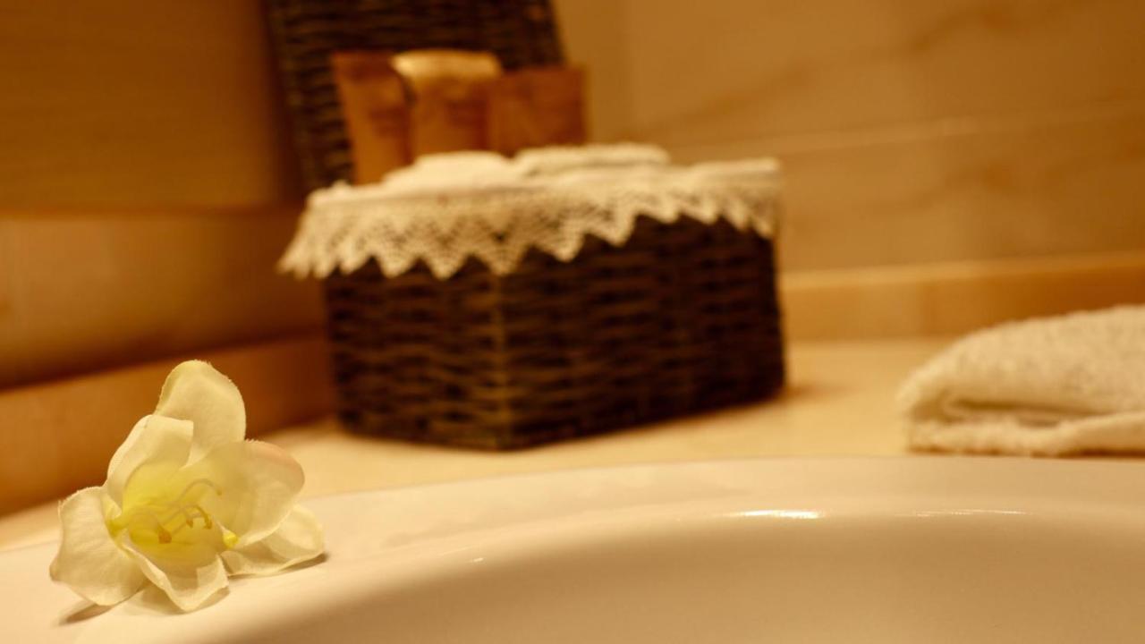 A Casa Di Grace Bed & Breakfast Базильо Екстериор снимка